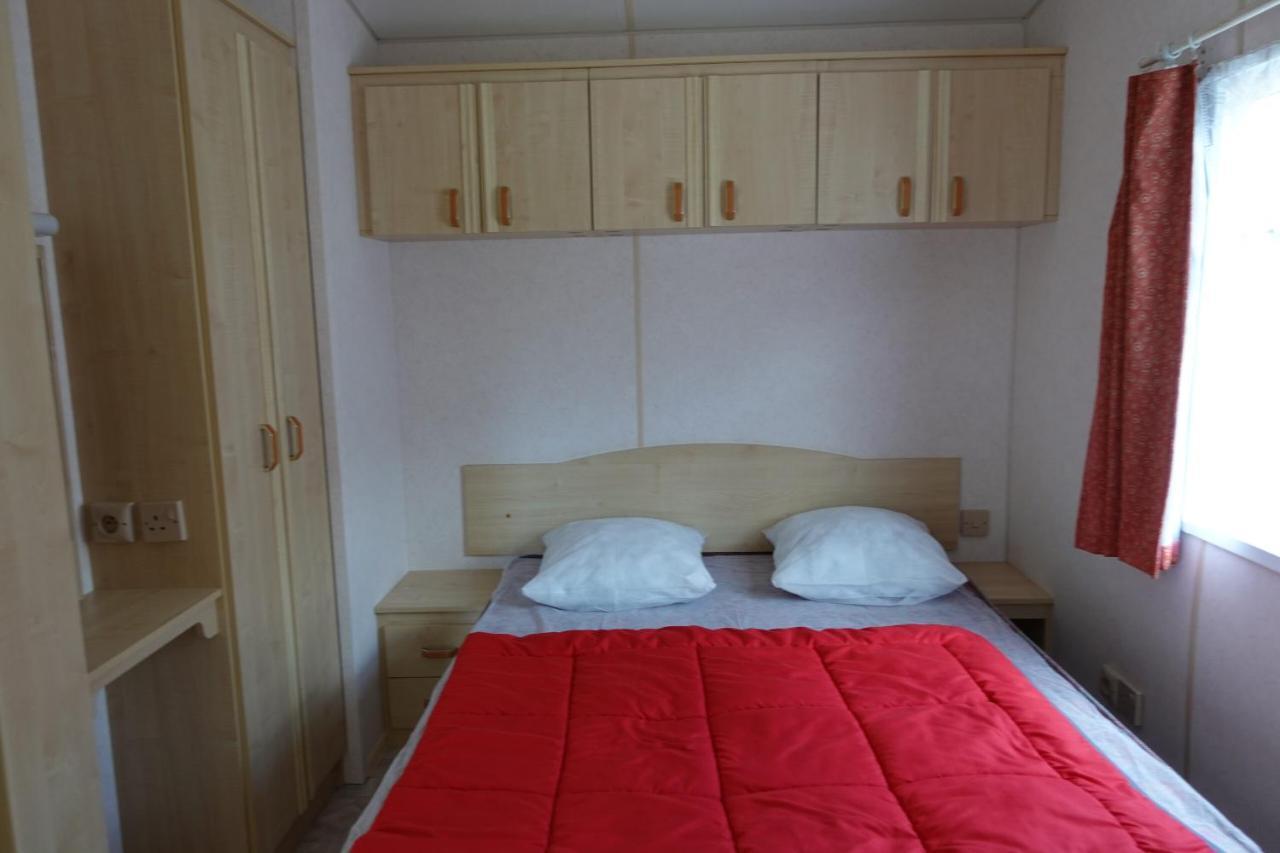 Camping Le Montbartoux Vollore-Ville ภายนอก รูปภาพ