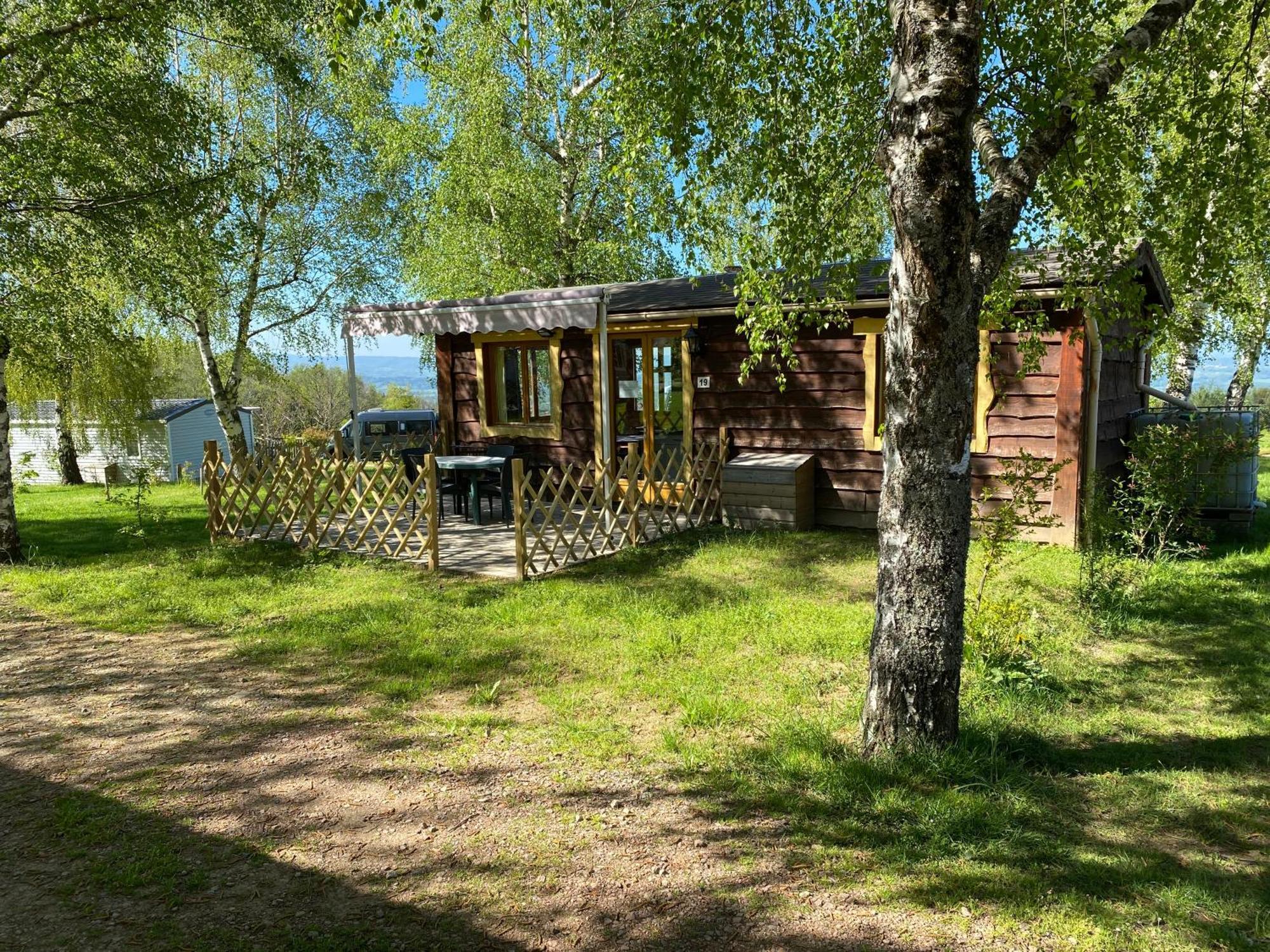 Camping Le Montbartoux Vollore-Ville ภายนอก รูปภาพ