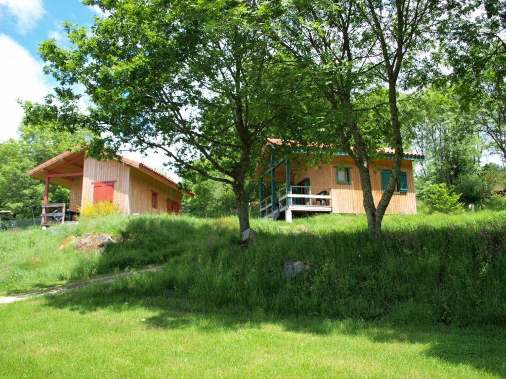 Camping Le Montbartoux Vollore-Ville ภายนอก รูปภาพ