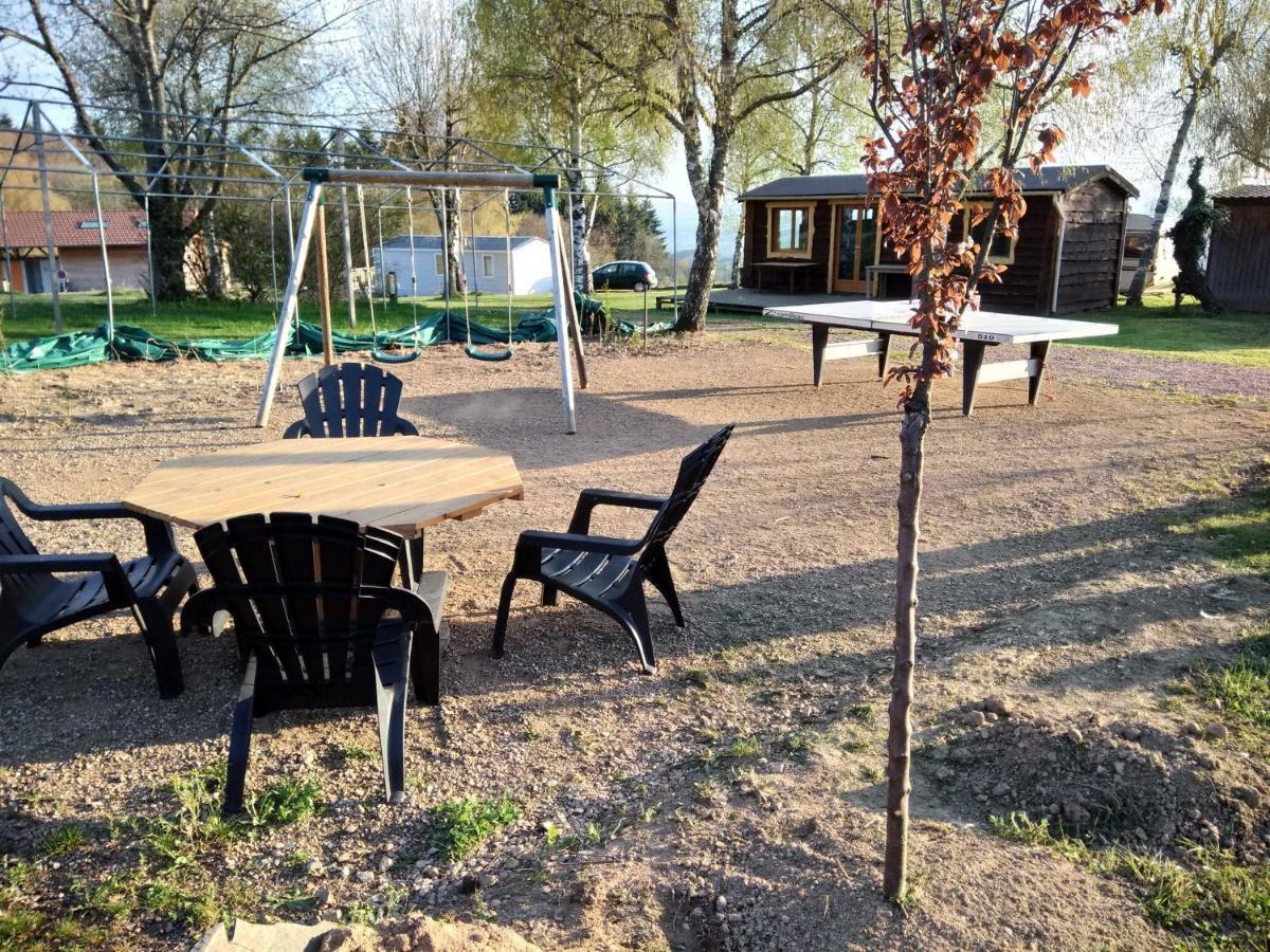 Camping Le Montbartoux Vollore-Ville ภายนอก รูปภาพ