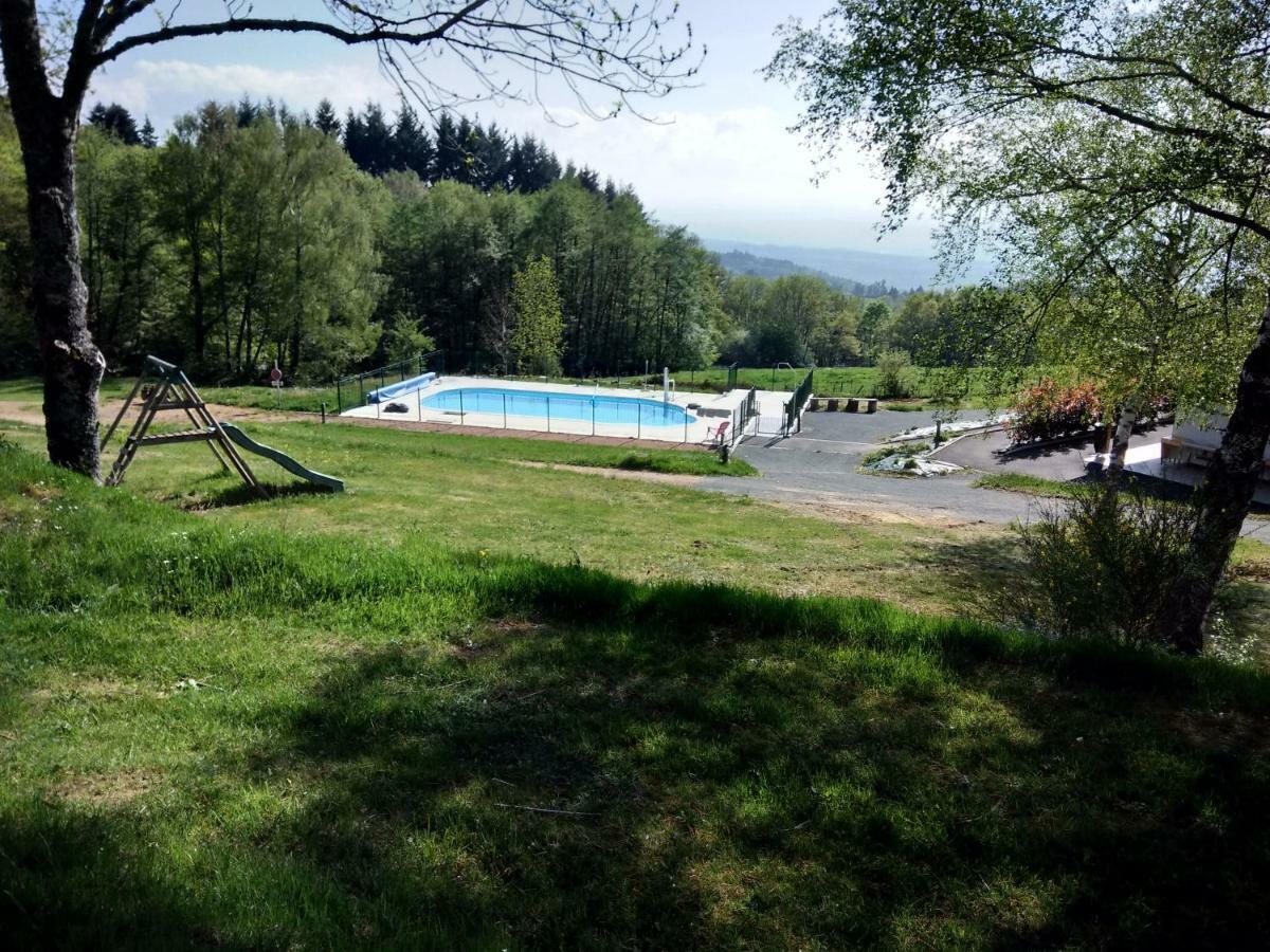 Camping Le Montbartoux Vollore-Ville ภายนอก รูปภาพ