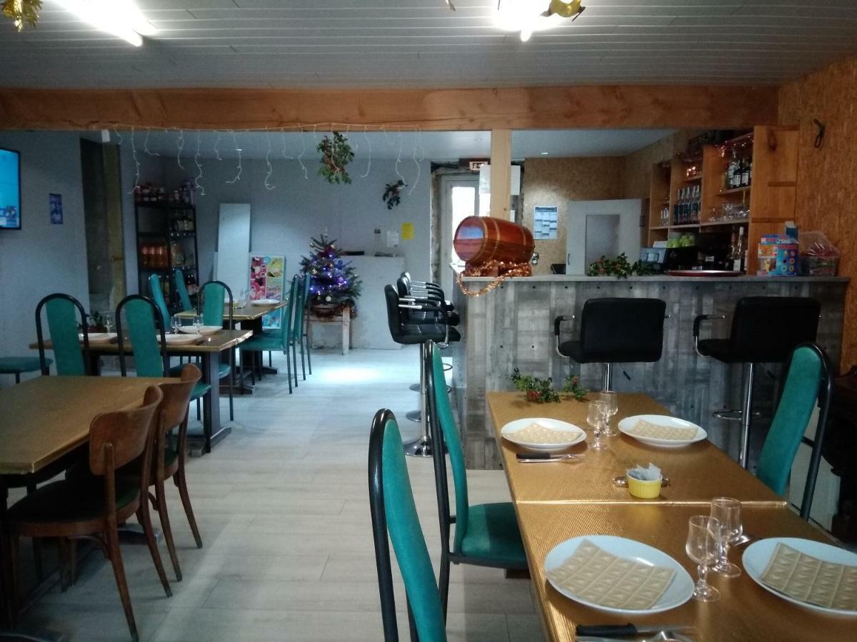 Camping Le Montbartoux Vollore-Ville ภายนอก รูปภาพ